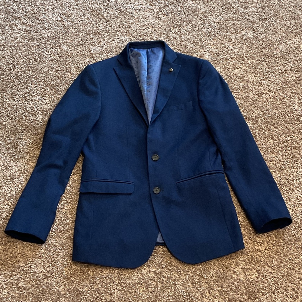 Elegant Men's Blue Blazer, Size 34S